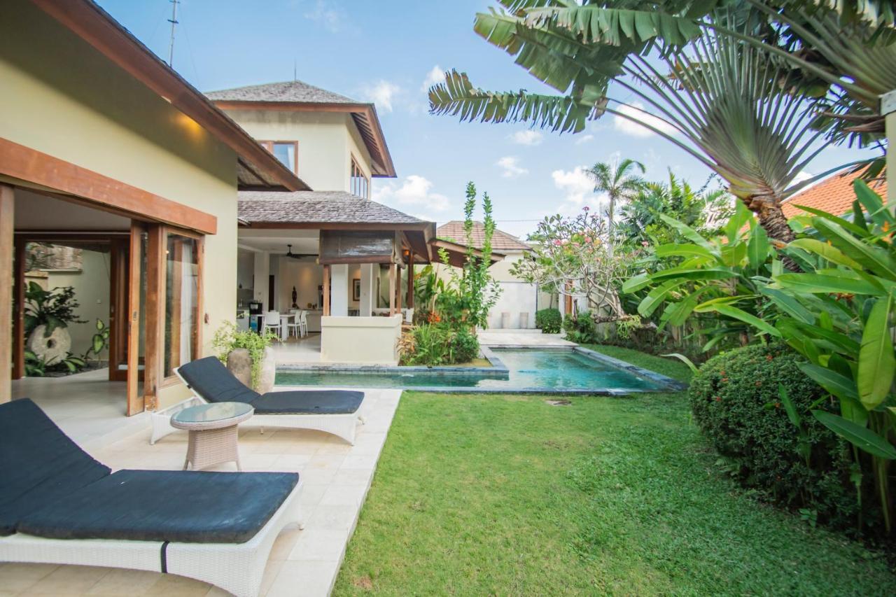Villa Shanti, Sitara Villa Group Seminyak Zewnętrze zdjęcie